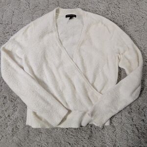 Banana Republic Cream Faux Wrap Fuzzy Sweater Size Medium
